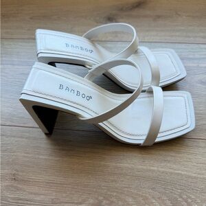 Bamboo Women's White Square-Toe Strappy Heeled Sandals size 6, 3.5inch heel